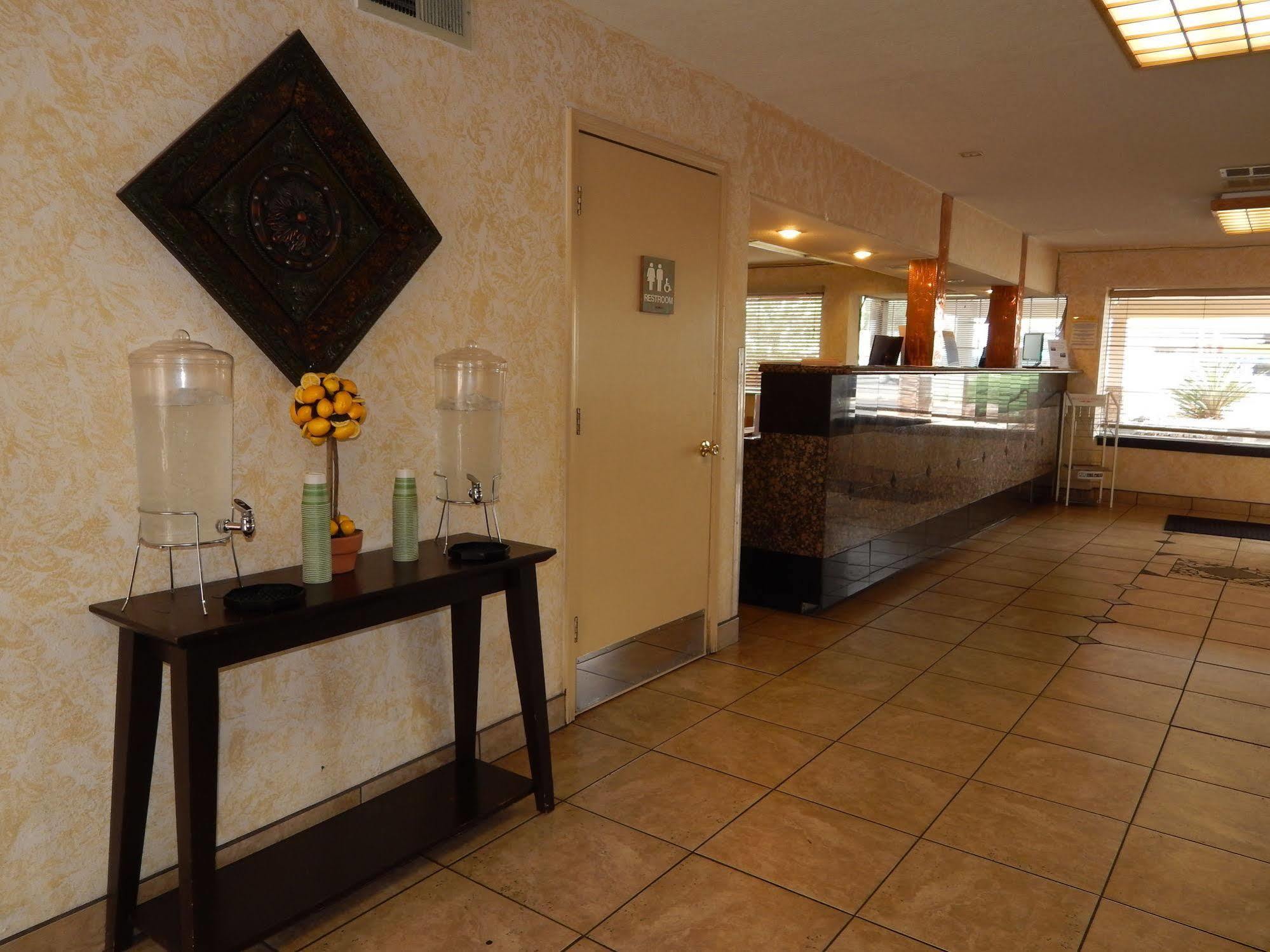 Midtown Inn & Suites Albuquerque Zewnętrze zdjęcie